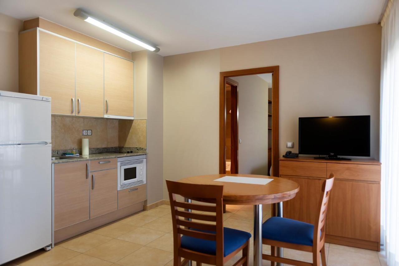 Aparthotel Iceberg Sant Julia de Loria Luaran gambar